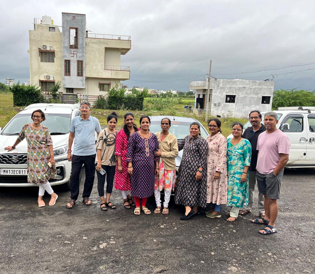 Kuldaivat Tours and Travels vehicle photo 8